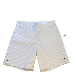 Liz Claiborne Women’s Amber Striped Shorts Size 10 – NWT